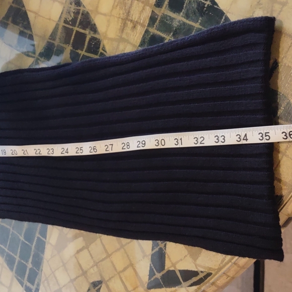 Infinity Black Ribbed Scarf - Picture 6 of 7